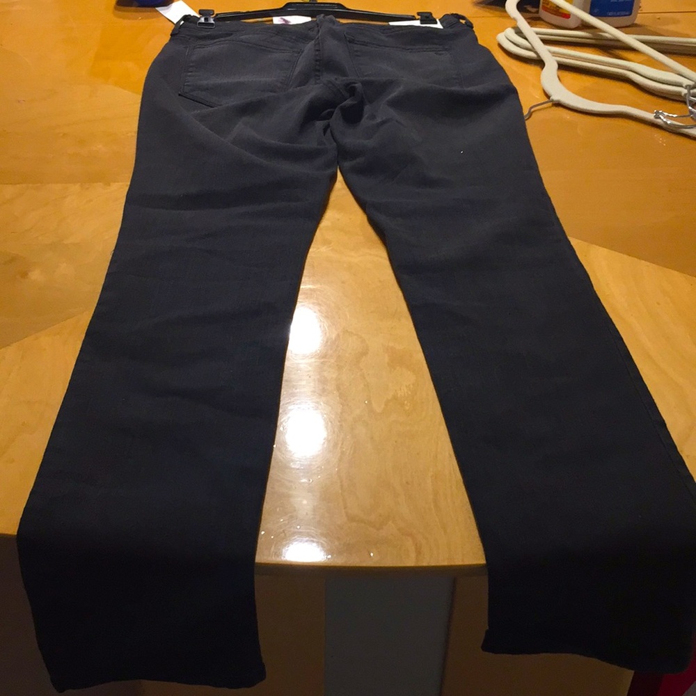 Selling a Jessica Simpson, brand new black jean